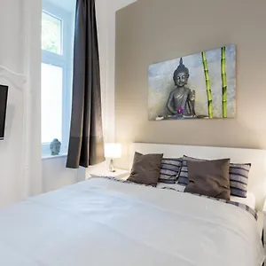 The Duesseldorfer, 1 Bedroom 1 Living Up To 4 People Apartment Berlin